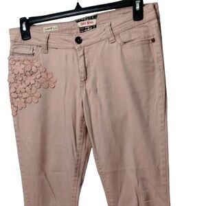 Hot Kiss Skinny Lily Crochet Applique Pocket Jeans